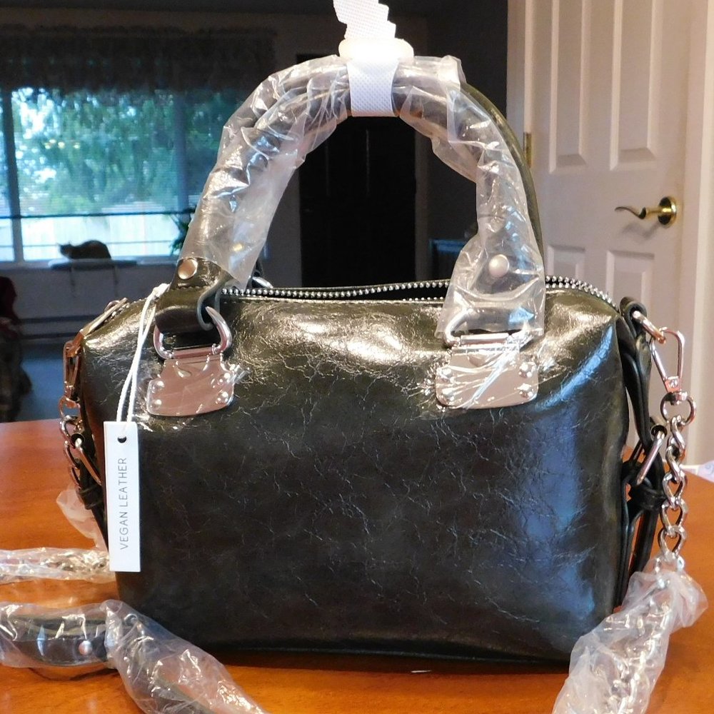 Urban Outfitters - Small Green Vegan Leather Handbag - (NWT)